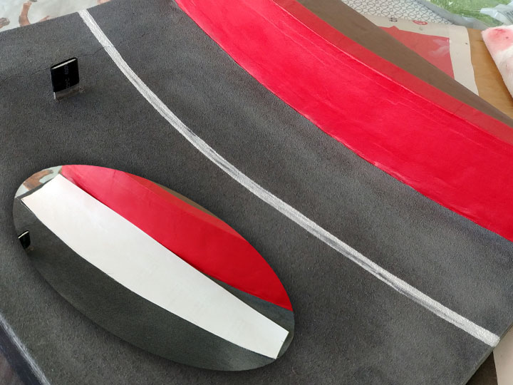 Adding road markings to the race track diorama